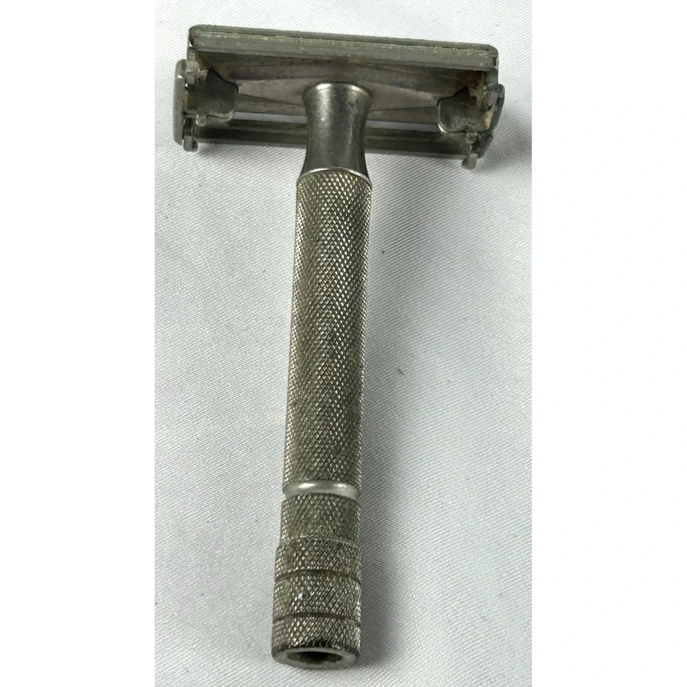 Vintage 1940s Gillette Super Speed Twist Open Safety Razor Pre Date Code Silver